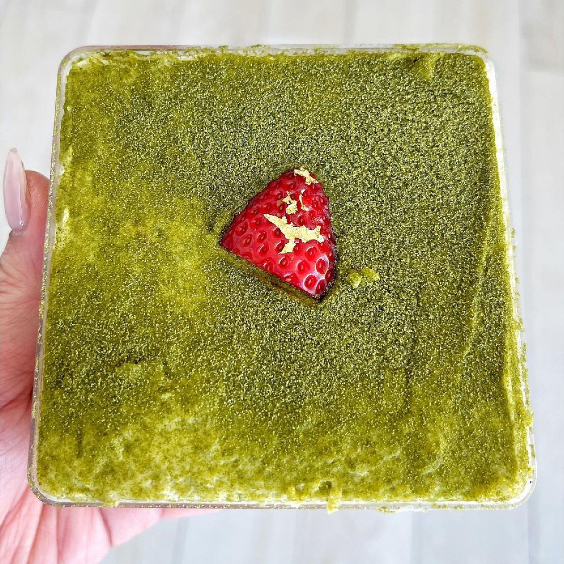 Matcha & Strawberry Gateau Box